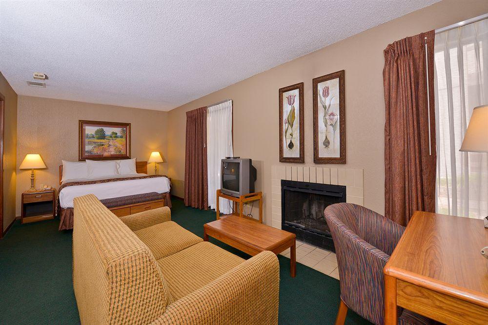 Mainstay Suites Springfield South - Battlefield Rd Zewnętrze zdjęcie